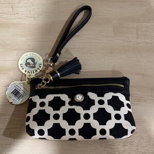 NWT Spartina 449 Geometric May River Onyx Black and White Wristlet